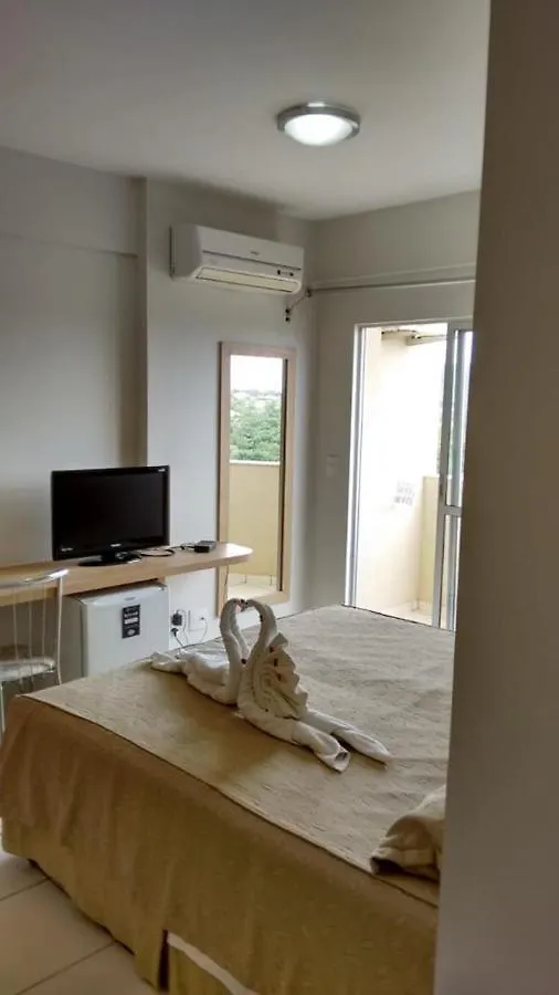 Flat - Condominio Golden Dolphin Express Caldas Novas 0*,